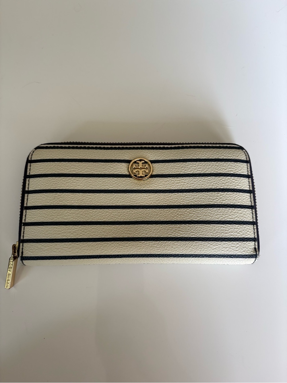 Tory Burch Cream and Navy Blue Striped Zip Wallet with Gold Logo